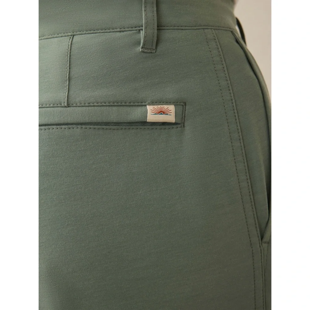 Faherty Men’s The All Day™ Short 2.0 7” Inseam in Trail Olive Size 31